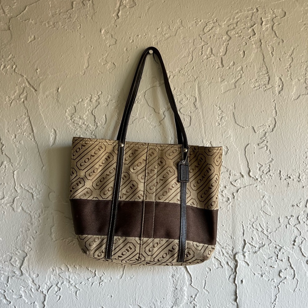 Coach Shoulder Bag